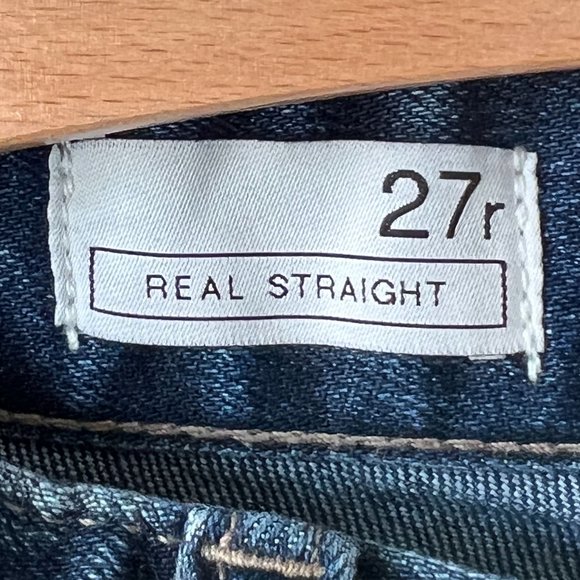 Gently Worn GAP 1969 Women's Real Straight Jeans Medium Denim Blue Wash Stretch - Picture 4 of 12